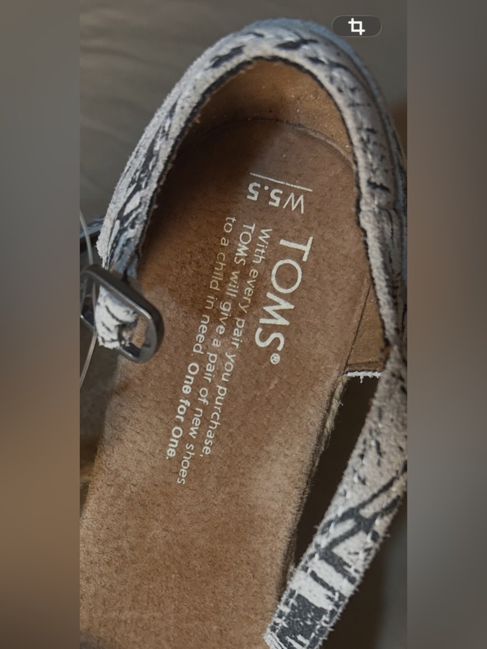 NEW TOMS Womens Grey Suede Scratch Espadrille Platform Wedge Sandal US 5.5W - Picture 6 of 6